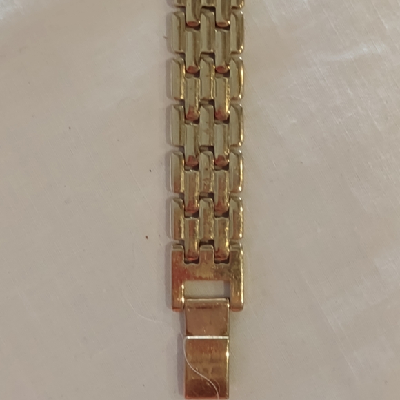 Bulova women's crystal swiss quartz watch  diamond bulova watch 98T11 - Picture 8 of 13